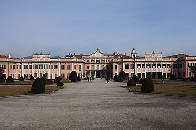 Mariangela Ravelli palazzo estense