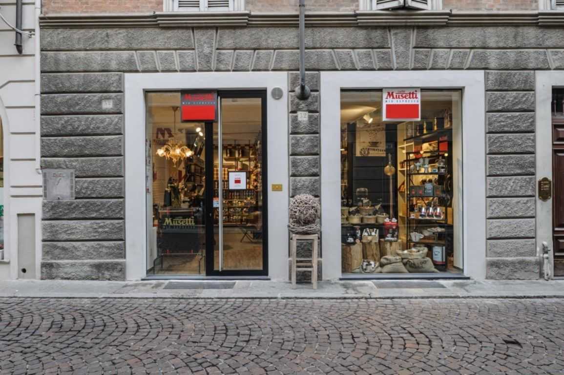 Lo store della Torrefazione Musetti a Pontenure alle porte di Piacenza