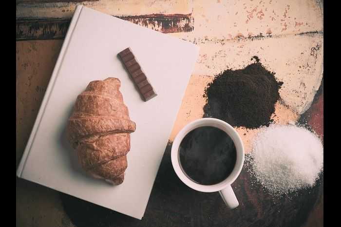 zucchero caffè cacao cioccolato croissant tazza