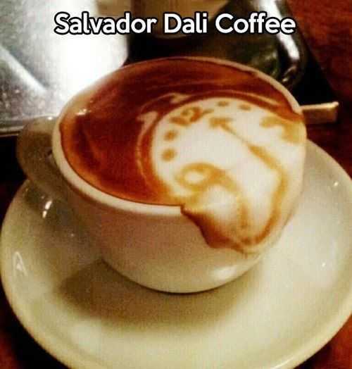 salvador dalì in latte art