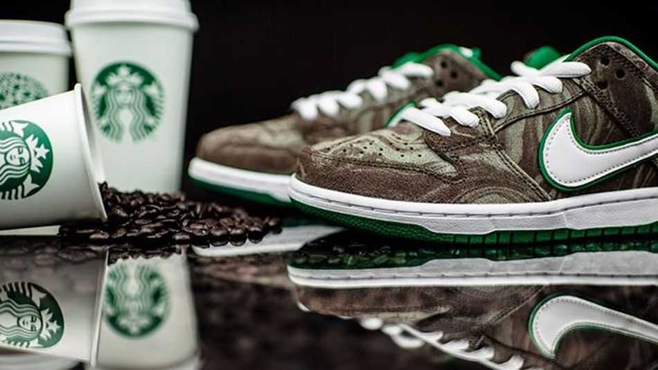 NIKE OMAGGIA STARBUCKS