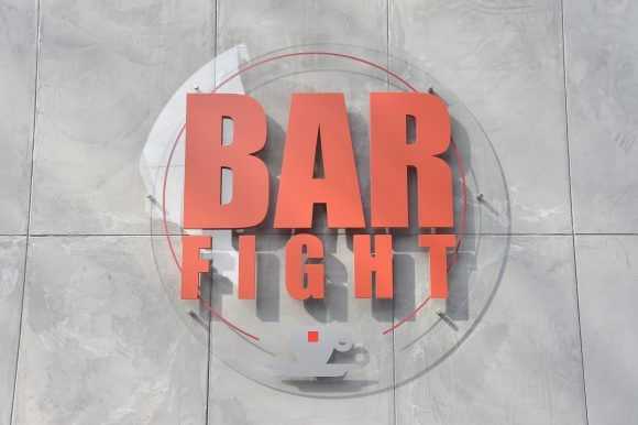 logo bar fight