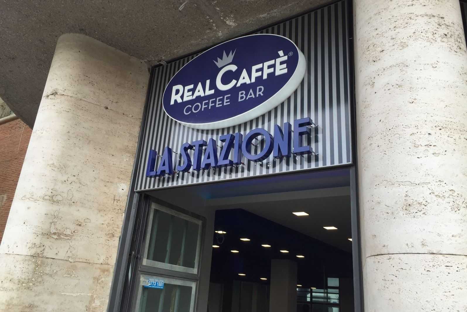 mokasirs real cafè