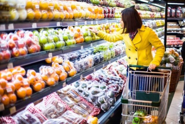 inflazione iri Gli italiani preferiscono il supermercato alla bottega