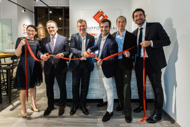 Cimbali GC_Singapore_taglio del nastro Inaugurazione ufficio di rappresentanza gruppo Cimbali a Singapore