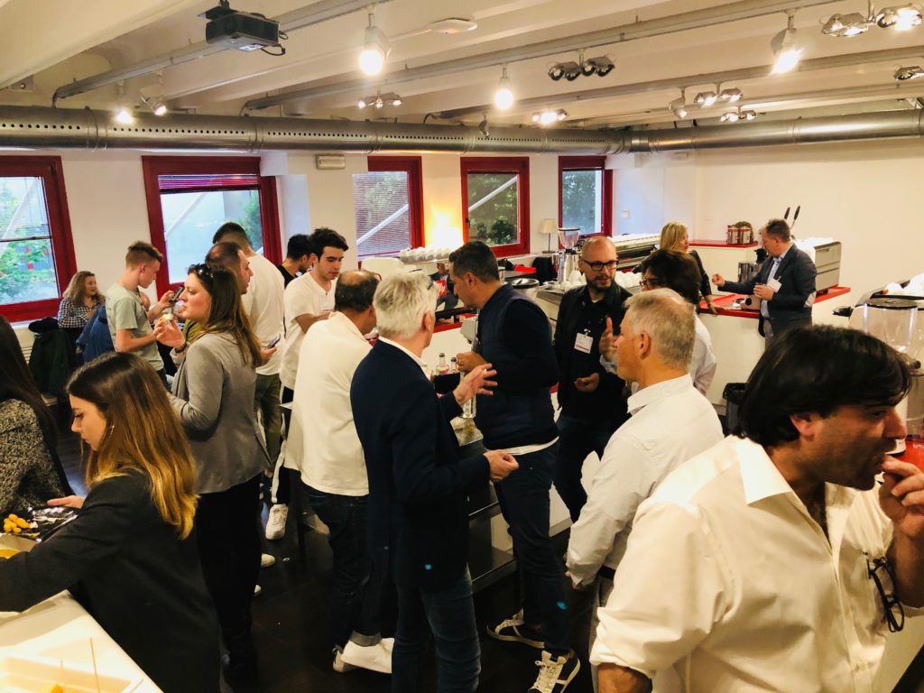 Una fase dei preliminari della finale del concorso che si sono svolti all'Università del caffè illy di Trieste