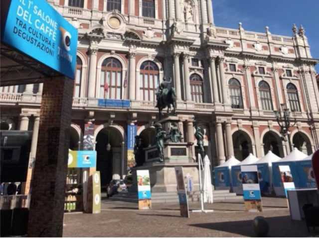 Turin Coffee Festival: l'allestimento in Piazza Carlo Alberto