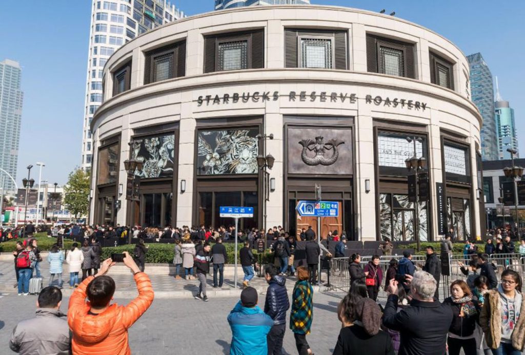 Starbucks Cina La Starbucks Reserve Roastery di Shanghai