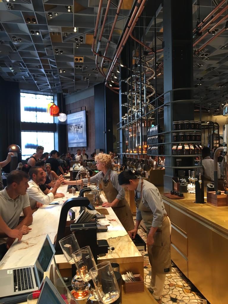 Milano Starbucks Reserve roastery