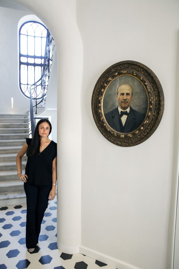 Carolina Vergnano all'interno dell'Accademia di Chieri