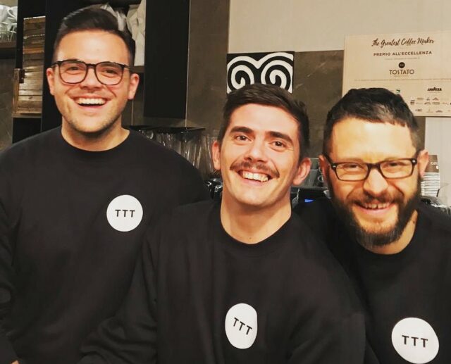 Il team della caffetteria Tostato Specialty Coffee di Brescia