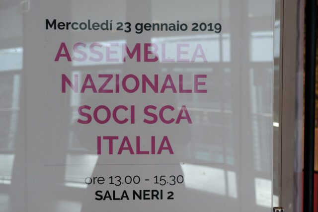 Il manifesto della convocazione dell'assemnblea dei soci Sca Itali tenutasi a Rimini nell'ultima giornata del Sigep Il manifesto della convocazione dell'assemnblea dei soci Sca Italy tenutasi a Rimini nell'ultima giornata del Sigep