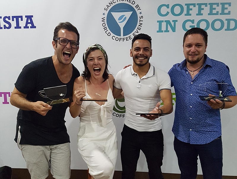Export brasiliano I vincitori dei campionati brasiliani di caffetteria: Arthur Malaspina (Brewers), Martha Grill (Barista), Leonardo Correa Ribeiro (Latte Art) e Gabriel Guimarães (Good Spirits)
