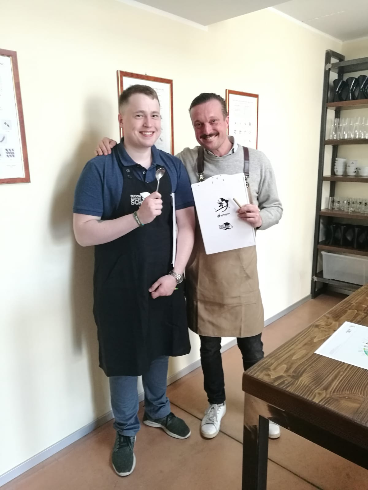 Vladimir Nenashev (a sinistra) e Alberto Polojac (a destra) nella Sala Cupping di Bloom Coffee School