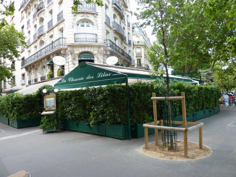 caffè storici L'esterno della Closerie des Lilas in Boulevard du Montparnasse a Parigi