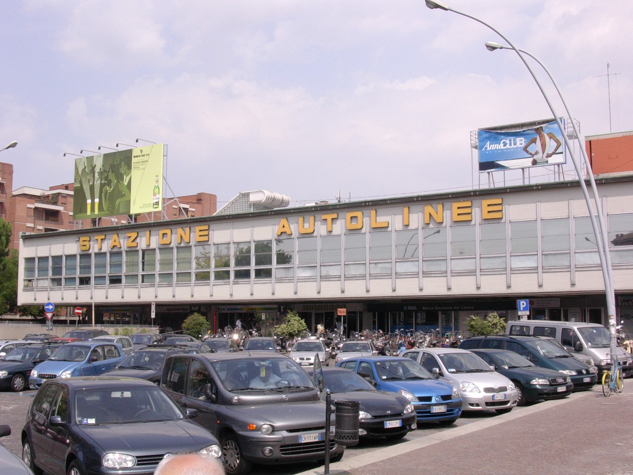 Autostazione Bologna Starbucks L'area dell'Autostazione di Bologna, dove potrebbe sorgere il locale di Starbucks