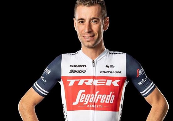 Vincenzo Nibali con la Maglia Trek Segafredo Zanetti