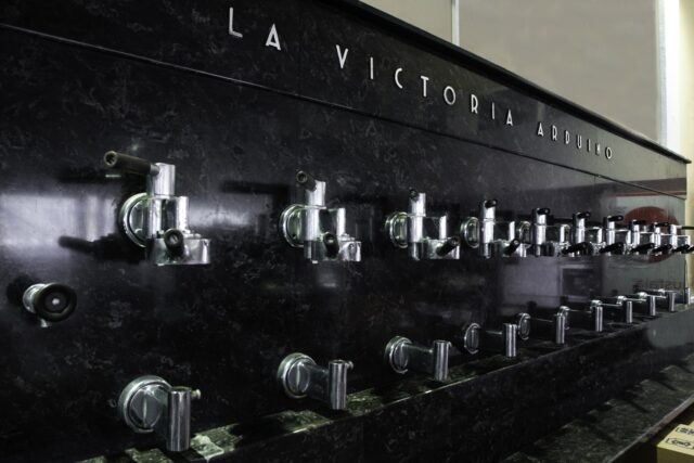 Quasi 100 anni fa fu installata allo Stadio di Firenze una Victoria Arduino a 24 gruppi erogatori Simonelli Group quasi 100 anni fa fu installata allo Stadio di Firenze una Victoria Arduino a 24 gruppi erogatori