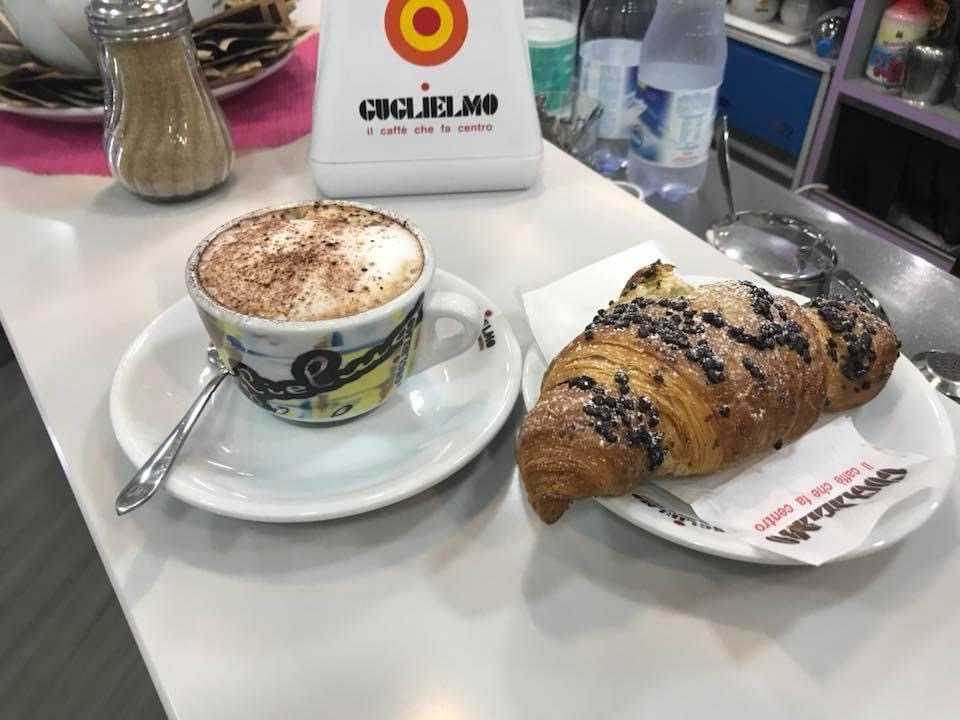 un caffè