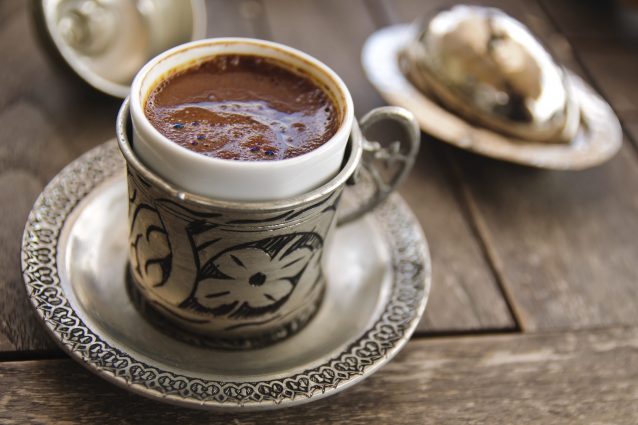 Caffè turco: che cosa c'è da scoprire su questa tradizionale ricetta