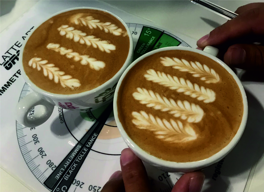 latte art immagine solo per gare aicaf