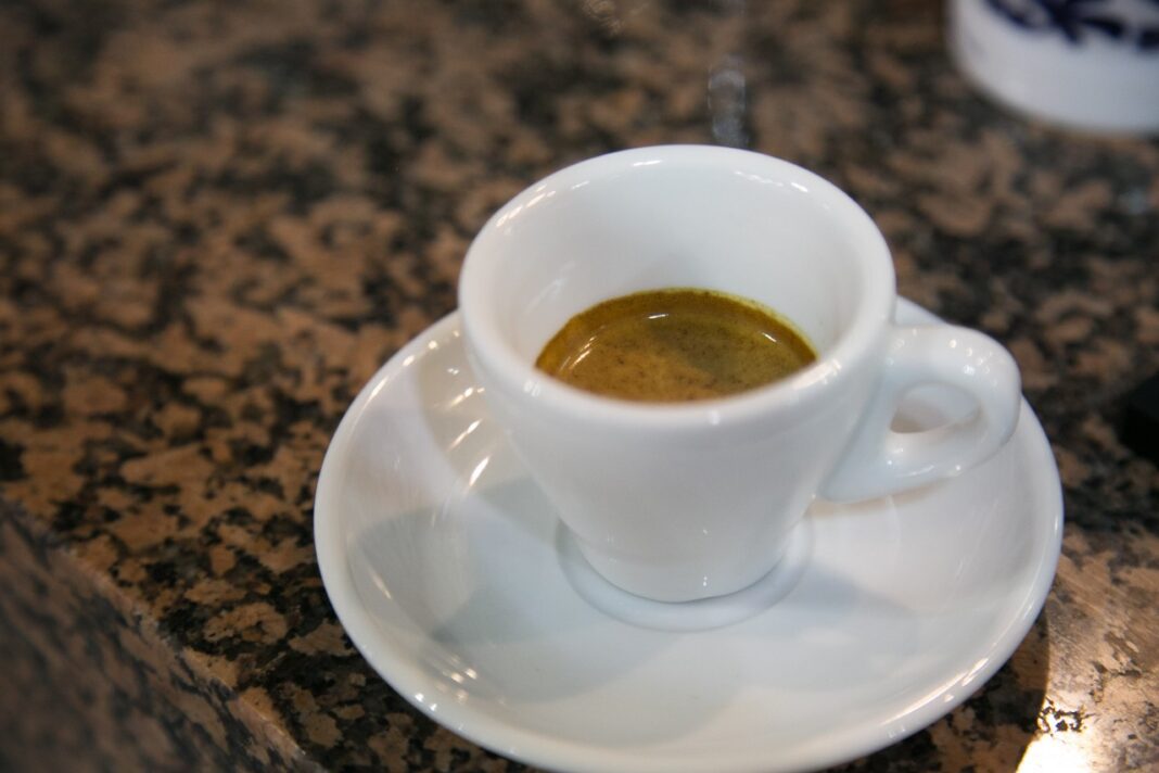 tazzina espresso gusto portogallo castignani camera dei deputati dehors caffeina