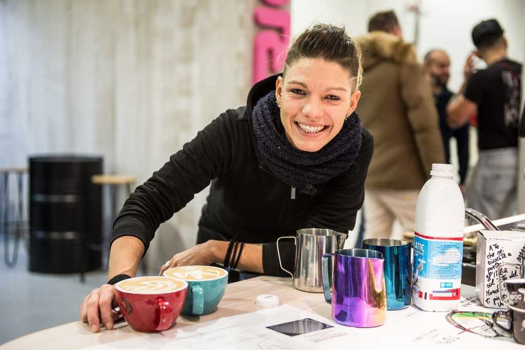 La campionessa del mondo di Latte Art Manuela Fensore