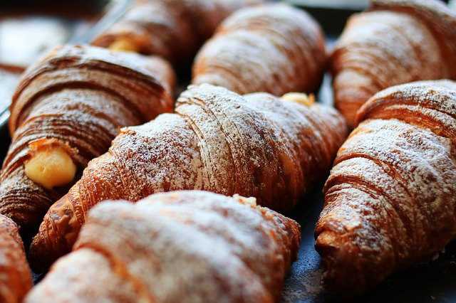 colazione croissant bar caffetteria grillo