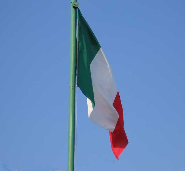 bandiera italia fisco aziende