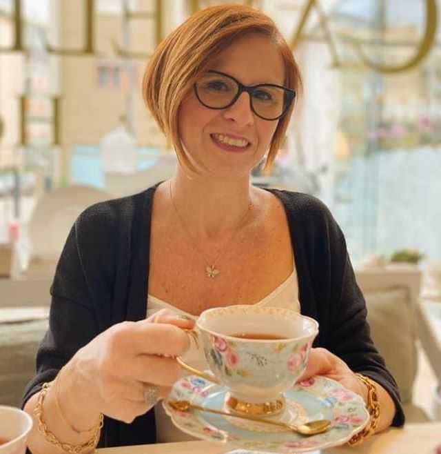 Alessandra Brandi con i suoi tè (foto concessa)