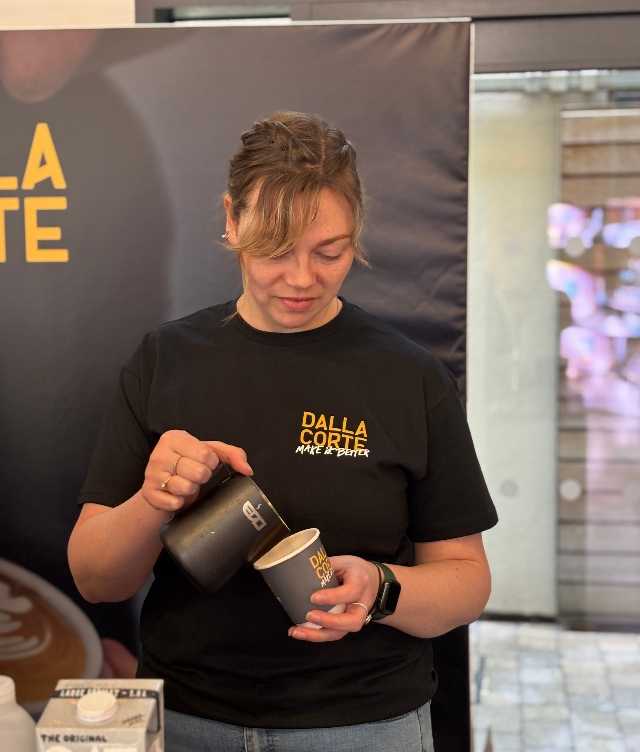 dalla corte