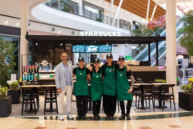 Starbucks apre il 48° store a Lonato del Garda presso Il Leone Shopping Center