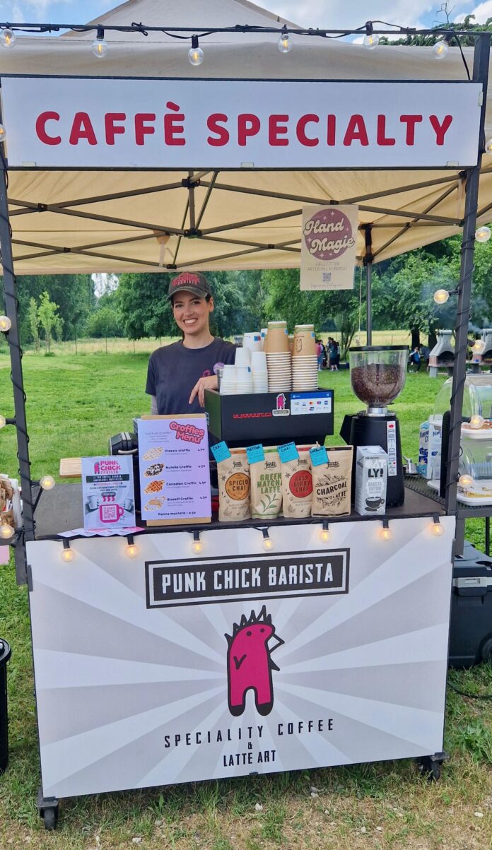 Irene Grigoli con il suo Punk Chick Barista (foto concessa)