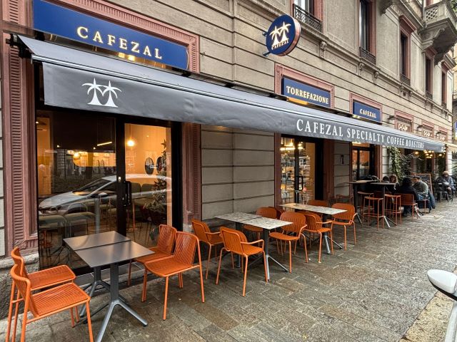 Via San Gregorio conquistata da Cafezal (foto concessa)