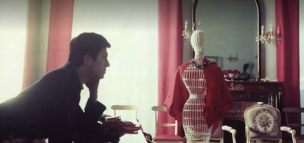 Valentino nella sua Maison (foto dal sito dell'azienda)